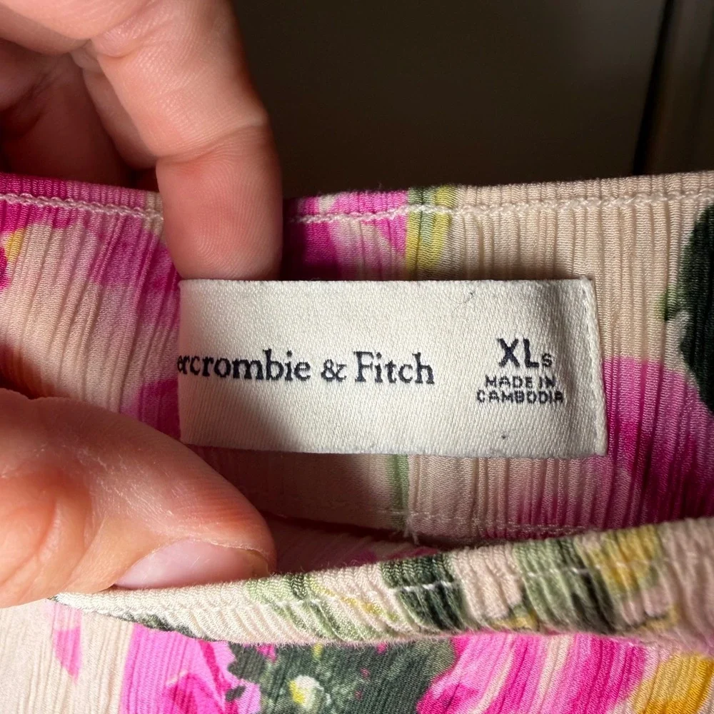 Abercrombie & Fitch Pink Floral Plisse Wide Leg Pants Womens XL Short XLs